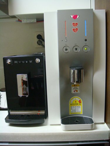 [단순박스스크래치]독일 밀리타 전자동 에스프레소 머신 카페오 솔로앤밀크