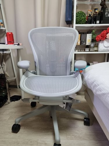 [허먼밀러 공식딜러 바로출고] New Aeron Chair Mineral (B Size)
