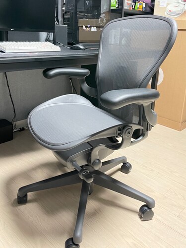 [허먼밀러 공식딜러 바로출고] New Aeron Chair Graphite (B Size)
