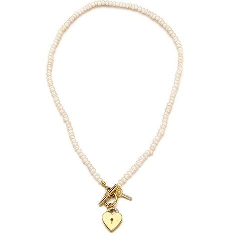 Open Your Heart Pearl Necklace_VH23N4NE103B