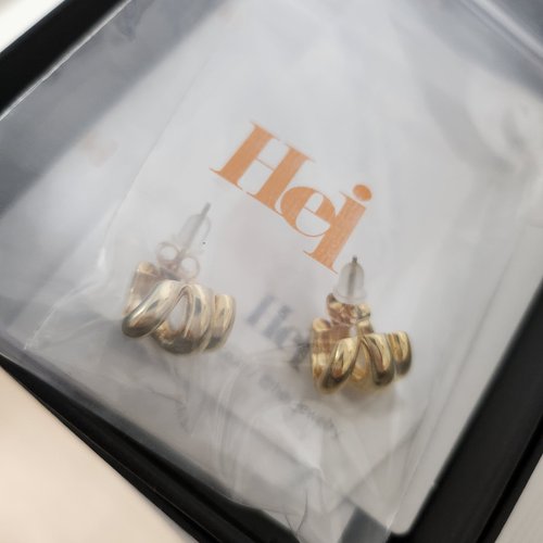 [Hei][태연, 한소희, 레드벨벳 예리, ITZY 류진, 우주소녀 연정,장도연 착용] lilies earring