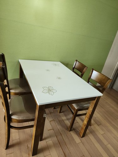 [동서가구] HI모던 고광택 하이그로시 4인용 식탁 테이블 세트 (의자 4EA) DF639247