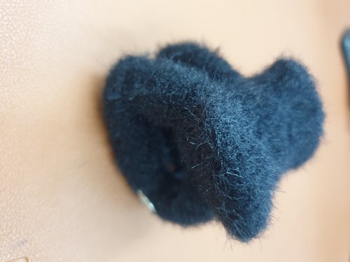[단독] fur black cubic point hair claw