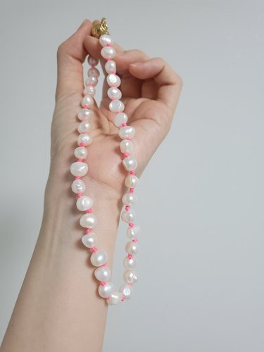 페를라 핑크네온 플레인 목걸이, Perla Pink Neon Gray Necklace, fresh-water pearl