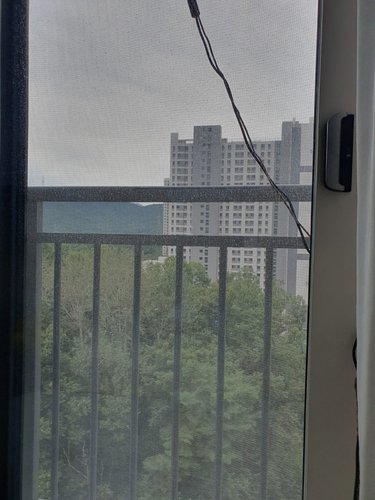 파워가드 유리창 창문 로봇청소기 양면물분사 방음설계 6.5cm 창문청소기