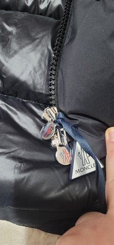 몽클레어 24ss 베제르 VEZERE 숏패딩 다운 자켓