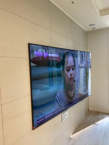[리뷰이벤트]삼성 QLED 4K TV 189cm 벽걸이형 KQ75QC68AFXKR(W)