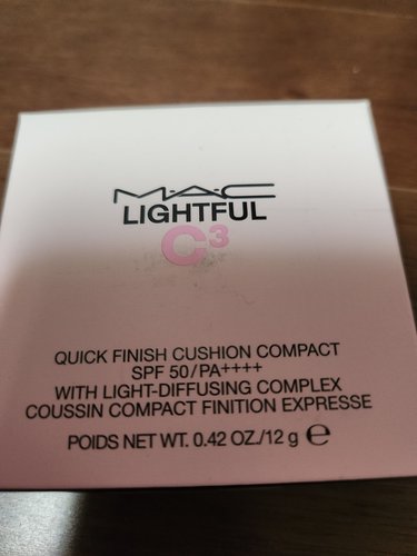 라이트풀 C3 퀵 피니쉬 쿠션 컴팩트 SPF50 / PA++++ 위드 라이트-디퓨징 콤플렉스