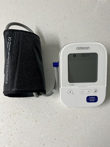 [쓱1DAY배송] 오므론 HEM-7156T 가정용 자동전자혈압계 혈압측정기