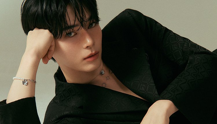 스와로브스키 X 성한빈