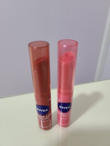 [니베아] 립케어 러블리 립스 내추럴 핑크 2.4g