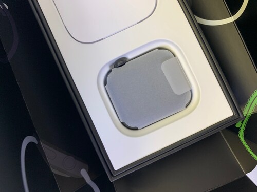 (픽업전용) 애플워치 SE 스페이스 그레이 알루미늄 케이스 블랙 스포츠 밴드 44mm GPS(MYDT2KH/A)