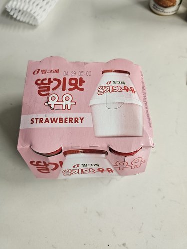[빙그레] 딸기맛 우유 240ml4